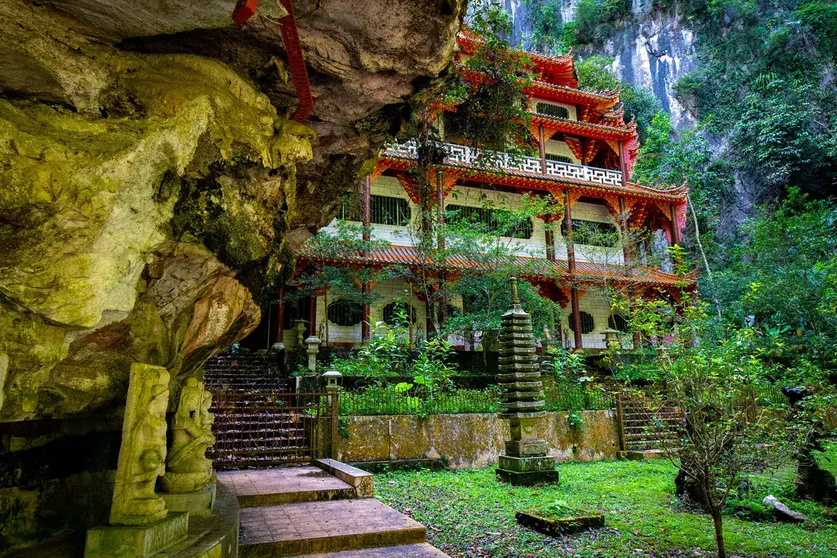 Limestone cave and temple buildings at Sam Poh Tong, Ipoh